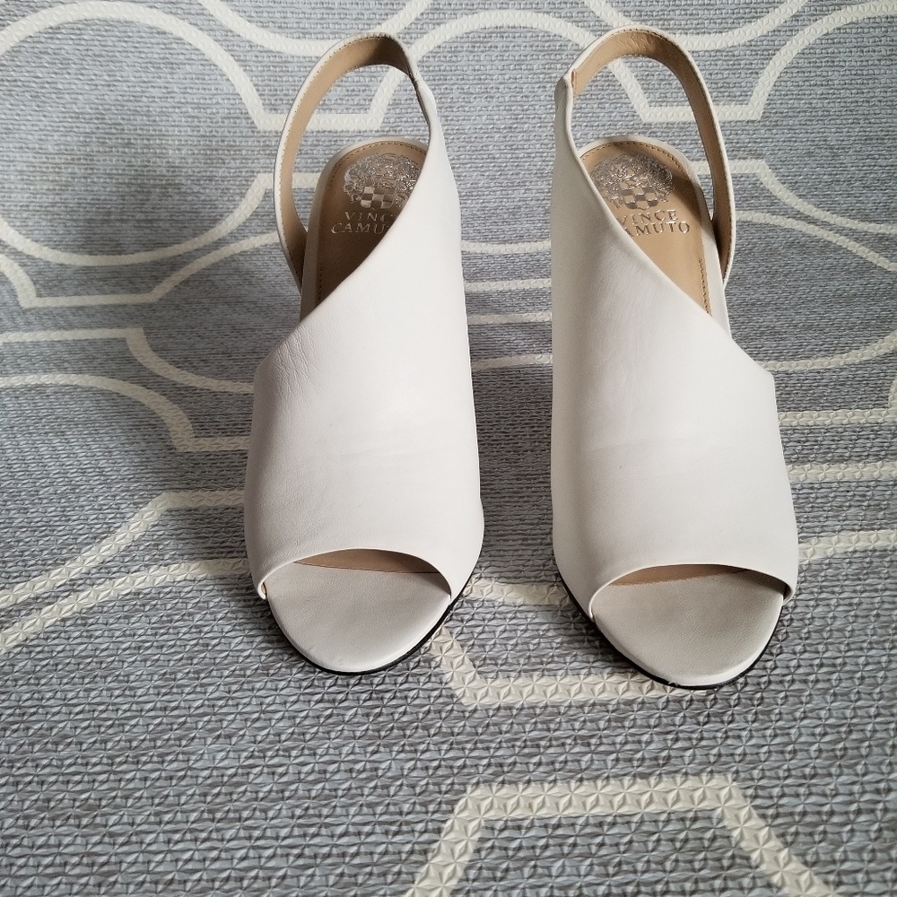 Vince Camuto Crasantha Sandal - White